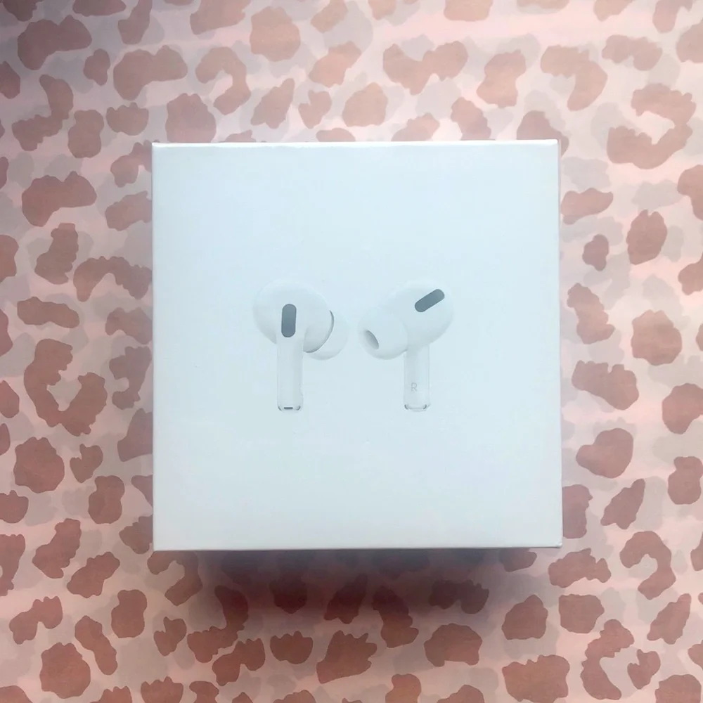 Brand New Apple AirPods Pro with Charging Case - Picture 1 of 5